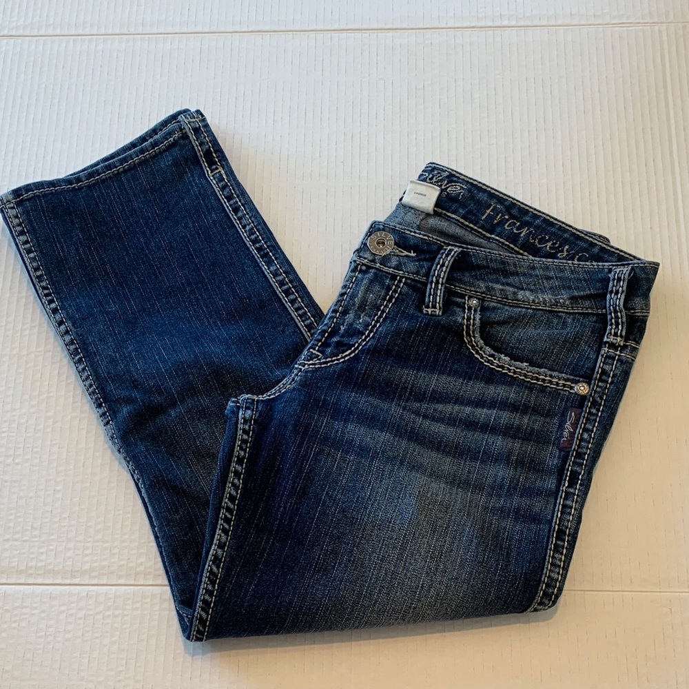 Silver Jeans Frances Capri Denim Frayed Acid Wash Capris Size 28